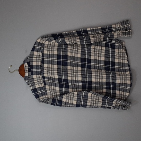 American Eagle Outfitters Plaid Cream Navy Flannel Shirt - Picture 7 of 8